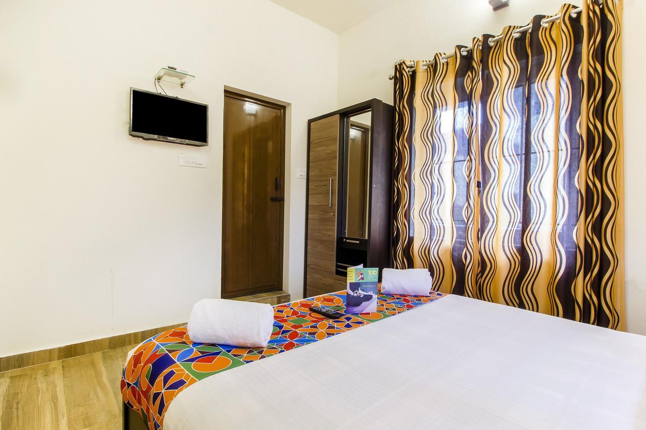 Fabexpress Grand Castle Hill Resorts - Ooty Lake - 800M Esterno foto
